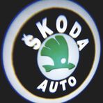 Skoda Araçlar İçin Pilli Yapıştırmalı Kapı Altı Led Logo