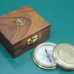 Sobepy 16221 Ahşap Kutulu Pirinç Pusula