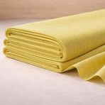 Soimoi Metreyle satılan, 56 inç genişliğinde, 60x60 mm ebatlarında, hafif, yeşil pamuklu cambric kumaş; kurtiler, bluzlar, çocuk giysileri, tunikler, elbiseler ve yazlık kıyafetler için uygundur