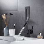 Soylu 1.2 GPM Matte Black Retro Şelale Kare Havza Banyo Bataryası