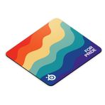 SteelSeries QcK Büyük Oyun Mouse Pad - Pride Limited Edition için - Özel Mikro Dokuma Kumaş - Düşük ve Yüksek Fare CPI için Optimize Edilmiştir - Dayanıklı ve Yıkanabilir - Gökkuşağı Tasarımı