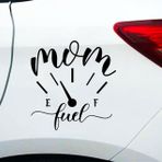 Sticky Bomb Mom Life Yakıt Göstergesi Düşük Gazlı Havalı Komik Vinil Çıkartma Üstün Kalite Araba Tampon Kamyon Kamyonet SUV Pencere Duvar Tekne Kupası Bardaklar Dizüstü Bilgisayar veya Herhangi Bir Pürüzsüz Yüzey