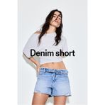 Stradivarius Katlamalı belli denim şort