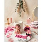 Su Tasarım Evi [isimli Kız Fincan] El Yapımı Hediyelik Kız Fincan + Isimli Makyaj Figürlü Tabak Seti - Açık Pembe - 90 ml