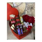 Sweet Sevgililer günü hediyesi ,sevgiliye hediye,hediye kutusu ,kalpli kutu ,çiçek ve çikolata kutusu