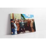 Tablosan Atatürk İnceleme Yaparken Kanvas Tablo 20 X 30 Cm Ka02013