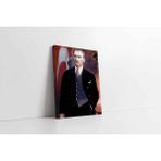 Tablosan Ay Yıldızlı Bayrak Önünde Atatürk Kanvas Tablo 40 X 60 Cm Ka02102