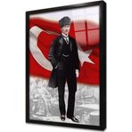 Tablosan Türk Bayrağı Önünde Atatürk Çerçeveli Cam Tablo