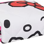 Taç Hello Kitty Lisanslı Karakter Baskılı Dış Kumaş: %100 Pamuk, İç Dolgu: Silikon Yorgan Seti, Çok Renkli, Tek Kişilik (Yorgan: 155x215 cm / Çarşaf: 180x260 cm / Yastık Kılıfı: 50x70 cm)