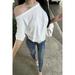 Tarz Cool Beyaz Kadın Düşük Omuz Kayık Yaka Oversize T-Shirt