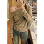 Tarz Cool Kahverengi Kadın Düşük Omuz Kayık Yaka Oversize Uzun Kollu T-Shirt