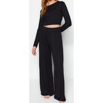 Tarz Rahat Uzun Kollu Geniş Paça Viskon Örme Pijama Takımı