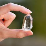 Taş Sandığı Kristal Kuvars Taşı Kazık Kütle