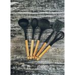 Tby Shop 6'Lı Ahşap Saplı Plastik Kepçe Kevgir Kaşık Spatula Ezici Ve Çırpıcı Siyah Servis Seti