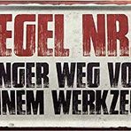 Teneke levhalar Komik zanaatkarlar Özdeyiş "Kural No. 1 Finger Weg Werkzeuge " Dekoratif Metal Levha Levha Hobi Odası Atölye için Doğum günü veya Noel için Hediye Tüm teknisyenler için 28 x