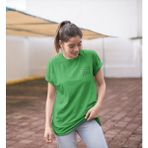 Terzili Giyin Sevimli Karakter Baskılı Kadın Tişört – Minimalist Çizim ile Özgün Stil - Haki