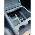 Tesla Yeni Model Y (Juniper) Bölmeli Orta Konsol Düzenleyici Araç Içi Organizer Siyah Süet Zeminli