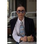The Champ Clothing Kadın Boyun Fuları Riviera Sketch Desenli Mavi – İnce Form, Zarif ve Şık Aksesuar