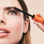 The One Pump & Plump Maskara - Black