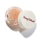 The Saem Manuka Balı ve Yulaf Ezmesi Özü İçeren 7 ml Dudak Peelingi