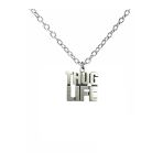 Thug Life Yazılı Metal Kolye – 60 Cm Zincirli | Gümüş Renk Unisex Hip-Hop & Sokak Tarzı Aksesuar