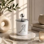 Tiem Concept Kişiye Özel Harfli Kokulu Bardak Mum - Kristal Tepelikli Özel Tasarım Beyaz Cam Mum, Ev ve Oda Kokusu, Hediyelik Dekoratif Mum 150g (Silver, Vanilya, T)