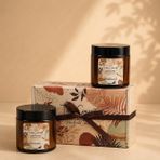 Tiem Concept Kokulu Mum 2'li Set - Soya Mum Hediye Seti, Sandalağacı ve Okyanus Aromalı Amber Kavanoz Mumlar -%100 Doğal Soya Wax, Özel Tasarım Kutulu