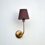 Timeless Glow Vintage Gold Duvar Apliği, Kahverengi Başlıklı | Klasik Kavisli Metal Gövde | Sıcak Işık Yayan Dekoratif Duvar Lambası