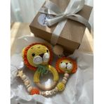 Tiny Wood Hoşgeldin Bebek Hediyelik, Organik Yeni Doğan Bebek Isimli Emzik Askısı Hediye Seti Diş Kaşıyıcı
