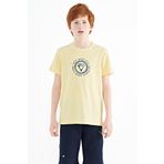 Tommy Life 11115 Sarı Nakış Işleme Detaylı O Yaka Standart Kalıp Erkek Çocuk T-Shirt