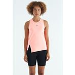 Tommy Life 97256 Yavruağzı Yırtmaç Detaylı O Yaka Sıfır Kollu Standart Kalıp Kadın Spor Atlet