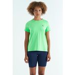 Tommy Life 97267 Neon Yeşil Sırt Yırtmaç Detaylı O Yaka Kısa Kollu Standart Kalıp Kadın T-Shirt