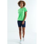 TOMMY LIFE Neon Yeşil Sırt Yırtmaç Detaylı O Yaka Kısa Kollu Kadın T-Shirt