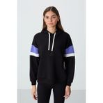 TOMMYLIFE Ekru Kompakt Pamuklu Kalın Pürüzsüz Dokulu Kapüşonlu Oversize Fit Kadın Sweatshirt - 97290