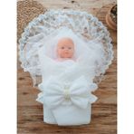 Tomuycuk Unisex Bebek Battaniyesi Dantelli Özellikli Ekru Renk 85*85 cm Hediyelik Kundağı