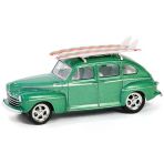 Toyz Dükkanım Greenlight 1/64 The Hobby Shop Series 16 - 1946 Ford Fordor Super Deluxe Green Metallic With White I