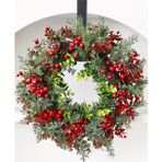 Trade Bazaar 45 cm (17.71 inç) Festive Yapay Noel Çelengi – Çam Yaprakları ve Kırmızı Meyveler | Klasik Duvar & Kapı Süsü | Elektrik Gerektirmez | Ev ve Parti Dekoru için İdeal