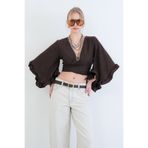 Trend Alaçatı Stili Acı Kahve V Yaka Bağlama Detaylı Kolları Fırfırlı Keten Bluz ALC-X15332