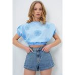 Trend Alaçatı Stili Bebe Mavi Geniş Yaka Güpür Premium Crop Dokuma Bluz ALC-X13769