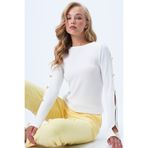 Trend Alaçatı Stili Beyaz Bisiklet Yaka Kolu Gold Düğme Detaylı Ottoban Bluz ALC-X14336