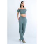 Trend Alaçatı Stili Çağla Yeşili Madonna Yaka Fırfırlı Bürümcük Crop Bluz Ve Çift Cepli Pantolon Takım ALC-X15219