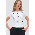 Trend Alaçatı Stili Kadın Beyaz Bisiklet Yaka Fiyonk Süslü Crop Bluz ALC-X13671