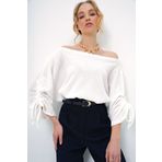 Trend Alaçatı Stili Kadın Beyaz Kayık Yaka Kolları Büzgü Ve Bağlama Detaylı Örme Krep Bluz ALC-X13414