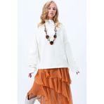 Trend Alaçatı Stili Kadın Ekru Geniş Dik Yaka Kendinden Dokulu Düşük Kol Oversize Bluz Alc-X14369