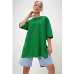 Trend Alaçatı Stili Kadın Koyu Yeşil Bisiklet Yaka Duble Kol Oversize Pamuklu Basic T-Shirt ALC-X8088