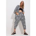 Trend Alaçatı Stili Kadın Siyah Desenli Kimono Ceket Ve Pantolonlu Keten Dokuma Alt Üst Takım Alc-X11752