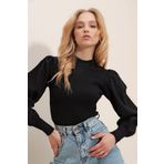 Trend Alaçatı Stili Kadın Siyah Dik Yaka İnce Fitilli Prenses Poplin Kol Dokuma Bluz ALC-X9660