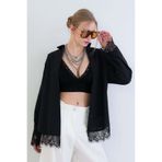 Trend Alaçatı Stili Kadın Siyah Eteği Ve Manşetleri Dantel Detaylı Oversize Poplin Gömlek Alc-X15447
