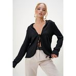 Trend Alaçatı Stili Kadın Siyah Polo Yaka Önü Bağlamalı Gofre Örme Bluz ALC-X13123