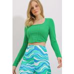 Trend Alaçatı Stili Kadın Yeşil Kare Yaka Önü Dikişli Crop Bluz ALC-X11437